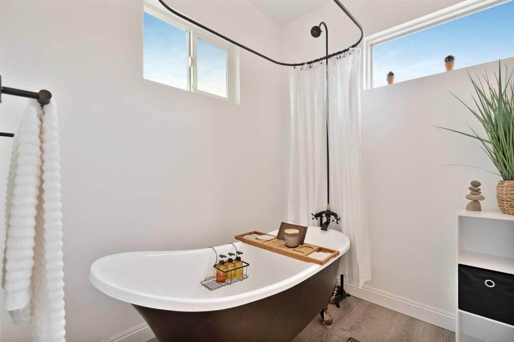Beautiful Newly Remodeled Home, Near Jt Park Joshua Tree Zewnętrze zdjęcie